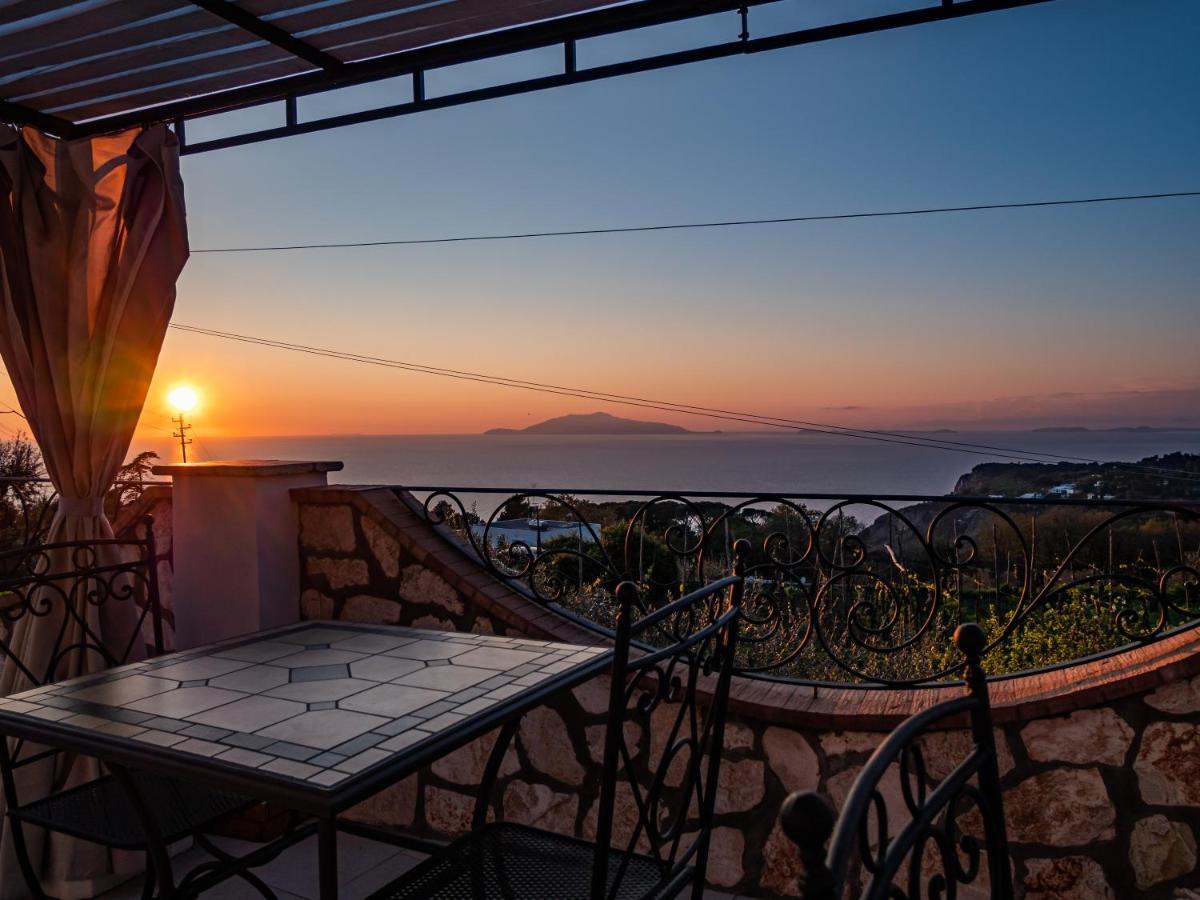 Casa Astra Bed & Breakfast Anacapri  Bagian luar foto